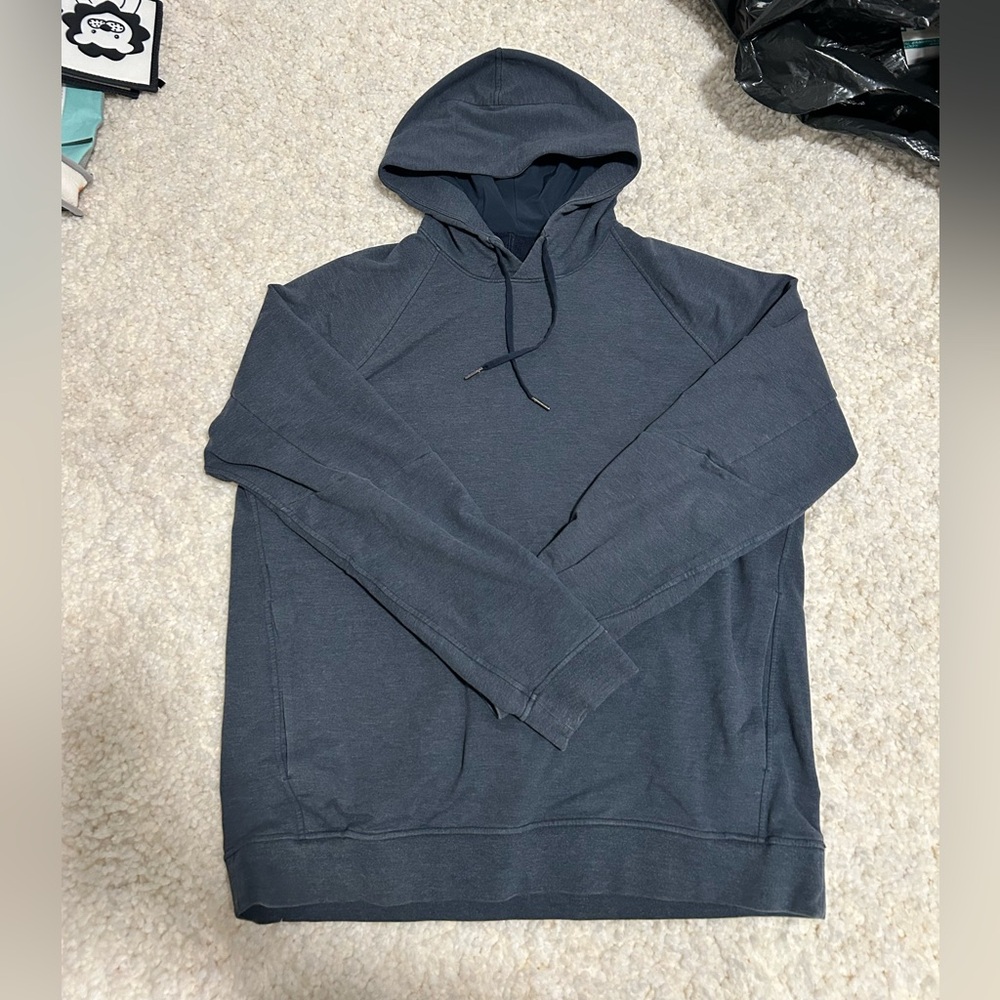 Men’s LULULEMON hoodie